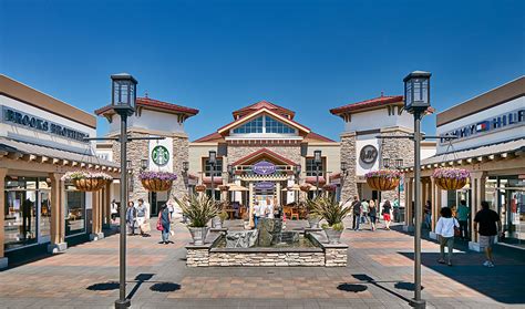 outlet mall los angeles gucci|premium outlet los angeles gucci.